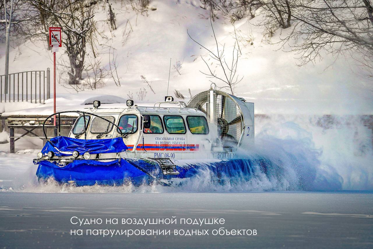Коммунальные службы в новогодние праздники работали в усиленном режиме Благодаря основательной подготовке праздники прошли в штатном режиме Спасибо всем сотрудникам городского хозяйства за работу рассказал Сергей Собянин Специалисты обеспечивали стабильную работу ТЭЦ и котельных тепловых электрических и газовых сетей систем водоснабжения и водоотведения газораспределительных пунктов и электрических центров питания Круглосуточно дежурили сотрудники пожарно спасательных подразделений и аварийно восстановительных бригад Также в круглосуточном режиме продолжается ликвидация последствий прошедшего снегопада Фото Telegram канал Мэр Москвы Сергей Собянин