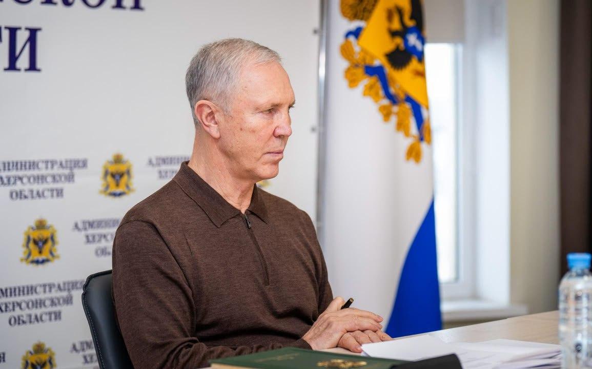 Владимир Сальдо провел совещание по итогам работы Фонда развития промышленности и определялись приоритетные задачи на будущее За последние три года фонд одобрил около двух десятков льготных займов в основном поддерживая пищевую промышленность и строительный сектор а интерес к региону проявляют предприниматели из разных городов России Обсуждался запуск системы грантовой поддержки бизнеса с финансированием поступающим от аренды имущества Фонда развития территорий Кроме того планируется увеличить максимальный размер льготного кредита с 300 млн до одного млрд рублей для реализации крупных проектов