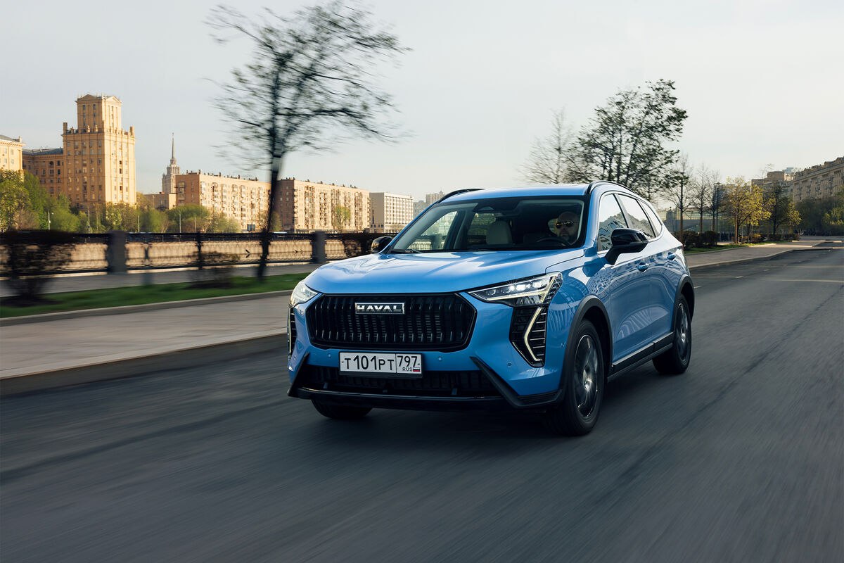 В России самым популярным китайским авто с пробегом стал Haval Jolion, его выбирают чаще всего. Всего за полгода россияне купили 114 тысяч китайских подержанных машин, пишет Автостат.