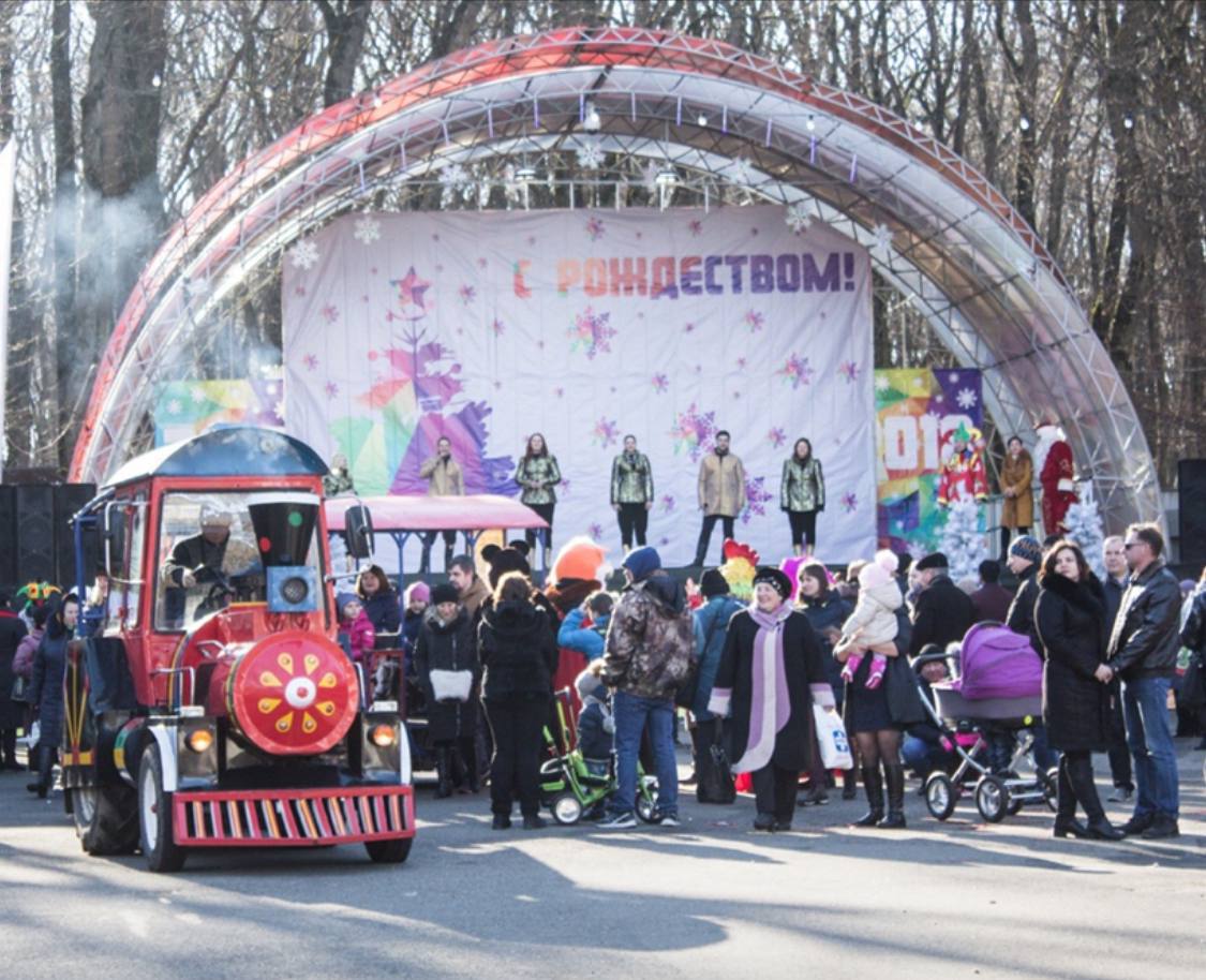 Розыгрыш Рождественского гуся пройдёт в парке Победы Ставрополя 7 января  Парк Победы краевой столицы приглашает жителей и гостей города на рождественские гуляния.  Как сообщили в пресс-службе Ставропольских парков, гостей праздника ждут игры, конкурсы, театрализованное представление, а также розыгрыш Рождественского гуся.