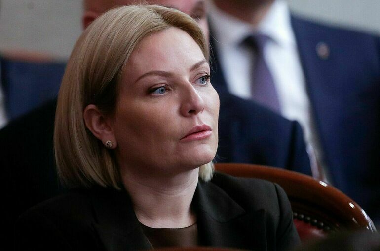 Поддержка ветеранов СВО в сфере культуры Министерство культуры активно работает над трудоустройством ветеранов СВО в учреждения культуры Министр культуры Ольга Любимова заявила об этом на международном форуме объединенных культур Основные шаги включают Предоставление дополнительного образования Варианты трудоустройства в музеи театры и реставрационные мастерские Это способствует развитию талантов и способностей ветеранов предоставляя им возможности для работы в культурной отрасли
