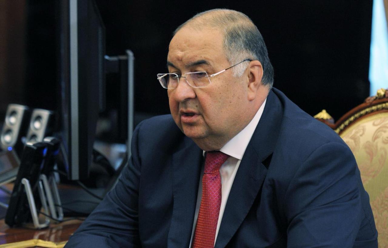 Суд в Германии удовлетворил иск Алишера Усманова к Frankfurter Allgemeine Zeitung Суд запретил заявления издания о том что предприниматель якобы использовал свое состояние в интересах или по поручению Кремля неформально представлял интересы властей России в Узбекистане и вмешивался в редакционную политику газеты Коммерсантъ За каждое нарушение запрета FAZ грозит штраф до 250 тысяч евро или административный арест