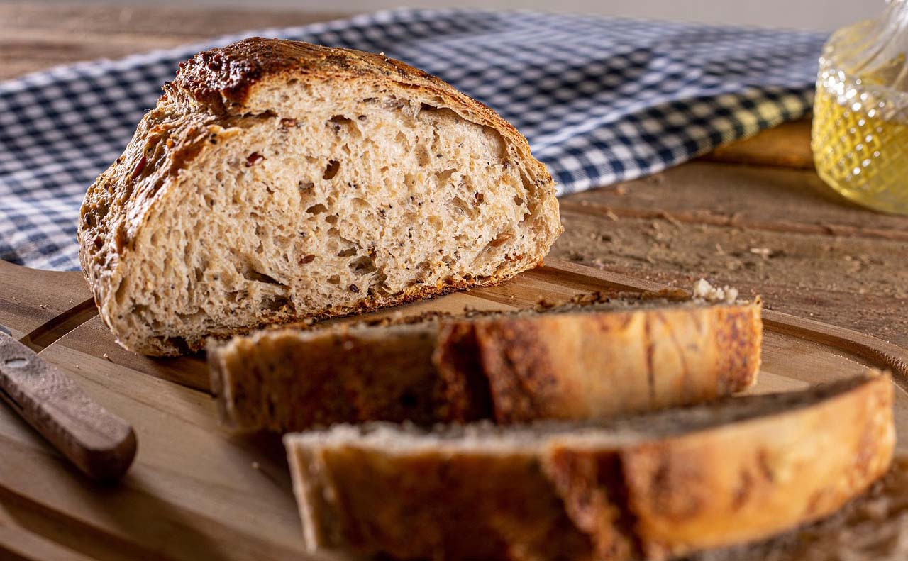 На Камчатке ученики пожаловались на хлеб в школе Дети решили что в хлебе были насекомые В министерстве образования края заявили что по сообщениям о некачественной продукции в школе 2 села Мильково проводится проверка Подробности по ссылке   kamtime ru article 67c9df65 6950 4eec b1a9 ce6e01d03628