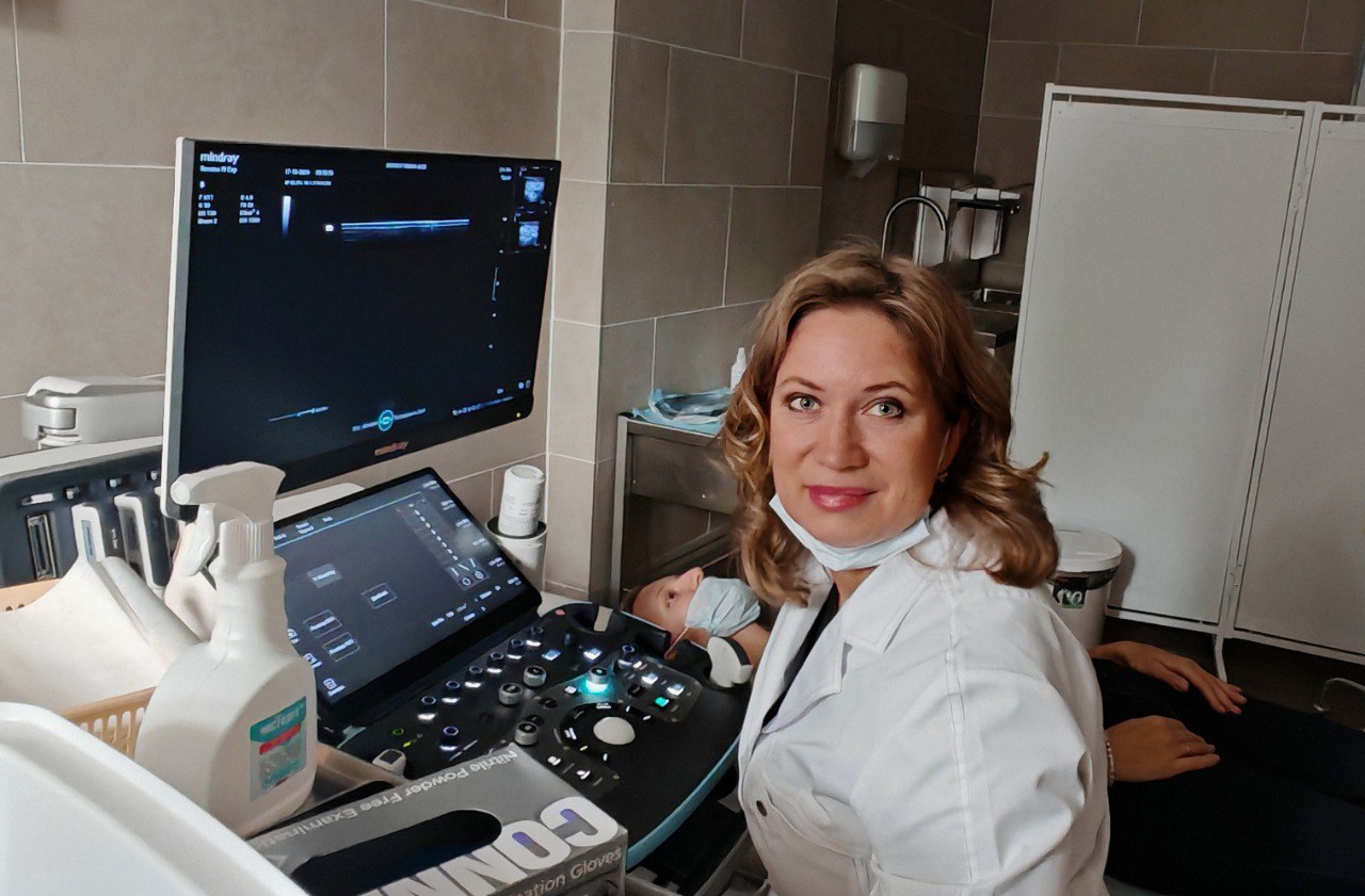 Неделя профилактики онкологических заболеваний позволит петербуржцам бесплатно проверить здоровье в ведущих медучреждениях города Забота о здоровье петербуржцев неизменный приоритет развития города Новая медицинская неделя повод напомнить горожанам об опасном заболевании За последние годы Северная столица добилась серьезных успехов в ранней диагностике рака и его успешном лечении В ближайшие дни петербуржцы смогут пройти бесплатное обследование и получить консультации специалистов в ведущих больницах нашего города Бесплатно и без направления районной поликлиники в рамках акции Я просто хочу знать отметил губернатор Александр Беглов Подробнее у нас на сайте Наши новости в Телеграм VК ОK MAX