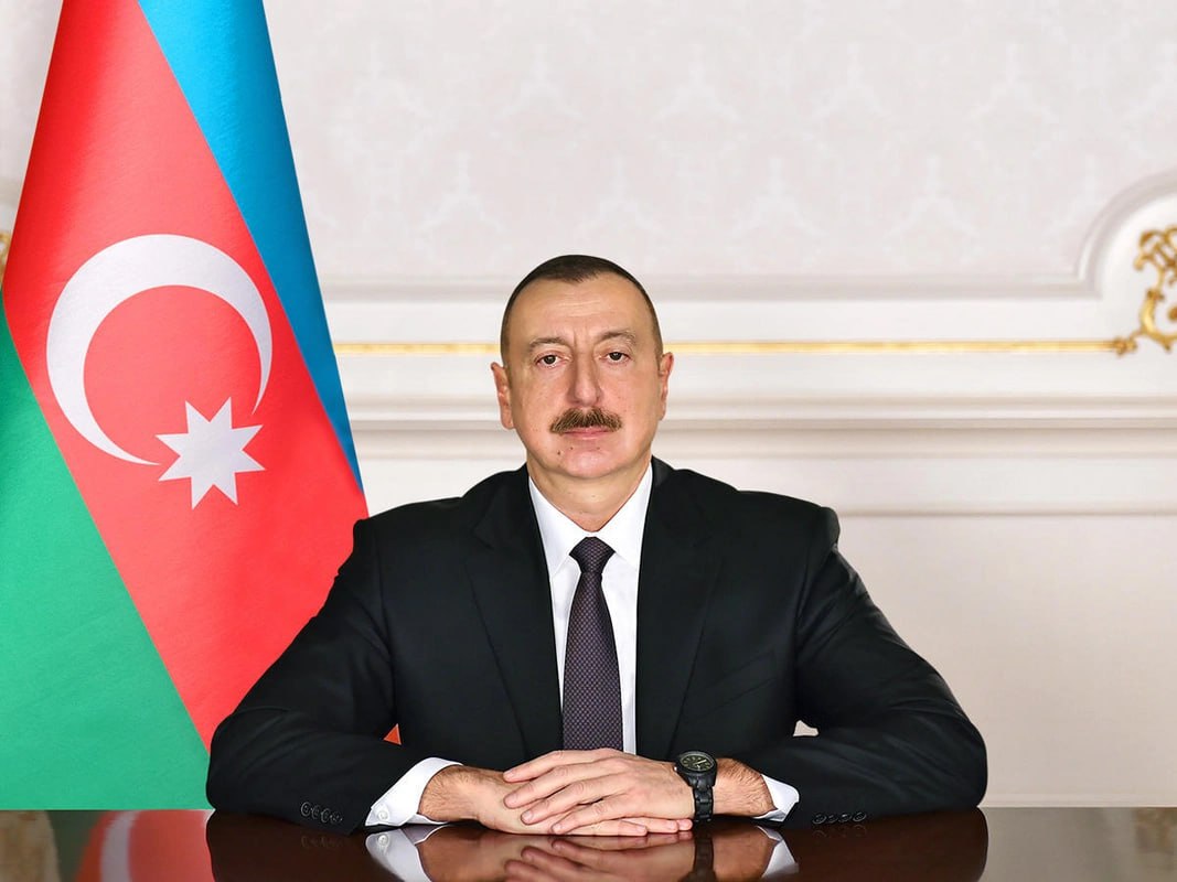 Президент Ильхам Алиев направил обращение участникам III Международного статистического форума проходящего в Баку Oбращение зачитал премьер министр Али Асадов ruoxuaz ИльхамАлиев АлиАсадов IIIМеждународныйстатистическийфорум   Новости Азербайджана Написать нам
