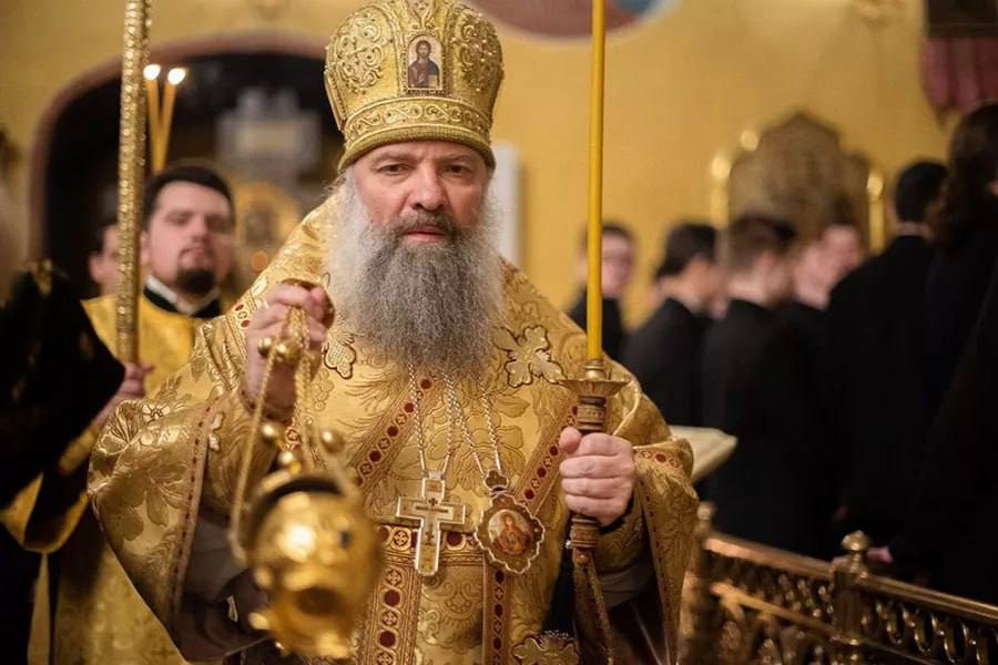 Женщины губят Россию обращениями к колдунам и тарологам заявил епископ Скопинский По его словам миллион россиянок регулярно общается с бесами через нумерологов и гадалок и даже одно посещение бабки колдуньи может навлечь проклятие и отправить душу в ад bezposhady