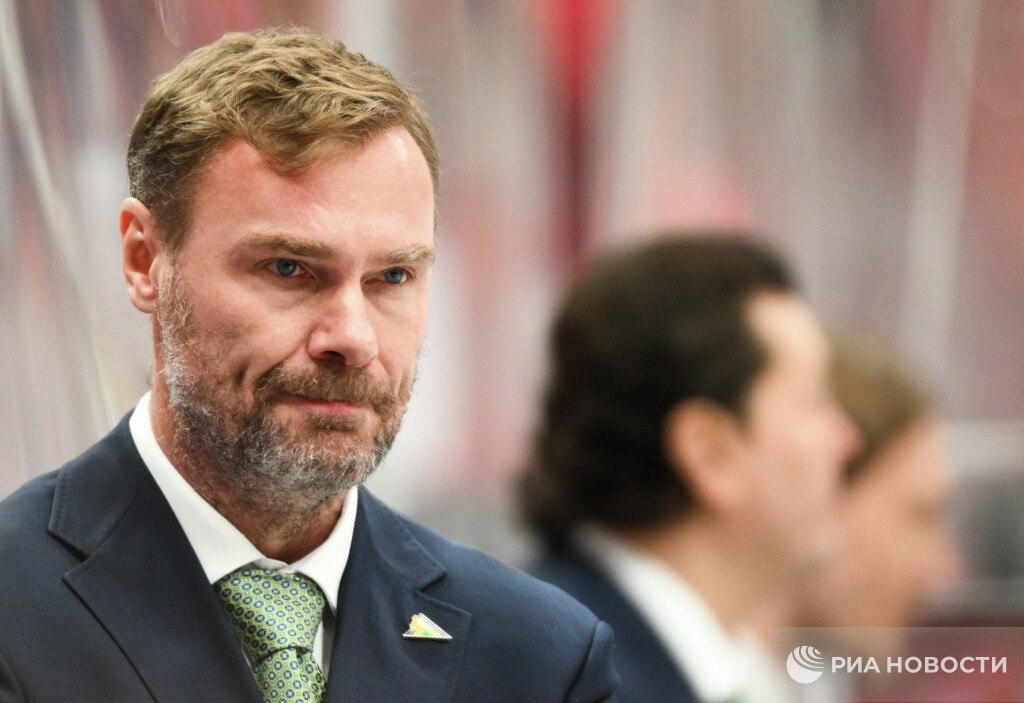 Виктор Козлов остаётся в «Салавате Юлаеве» Новое соглашение со специалистом рассчитано на два года, сообщается в Telegram-канале уфимского клуба.