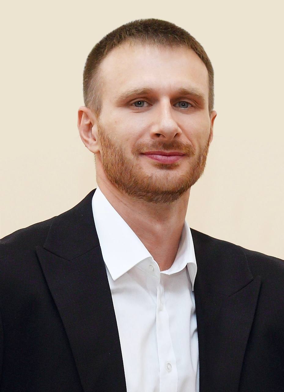 Назначен новый глава Ленинского района Им стал Станислав Кербер который последнее время находился в должности и о главы Ленинского района vtomske ru news 211688 По информации мэрии Кербер работает в администрации района с 2010 года начинал карьеру с должности консультанта контрольно организационного отдела За 15 лет он прошел путь до заместителя главы где курировал вопросы жилищно коммунальной сферы распределения жилой площади а также контроля застройки и землепользования Ранее должность главы района занимал Андрей Дорош Он покинул администрацию летом Фото администрация Томска томск новоститомска Прислать новость Подписывайся на vtomske ru