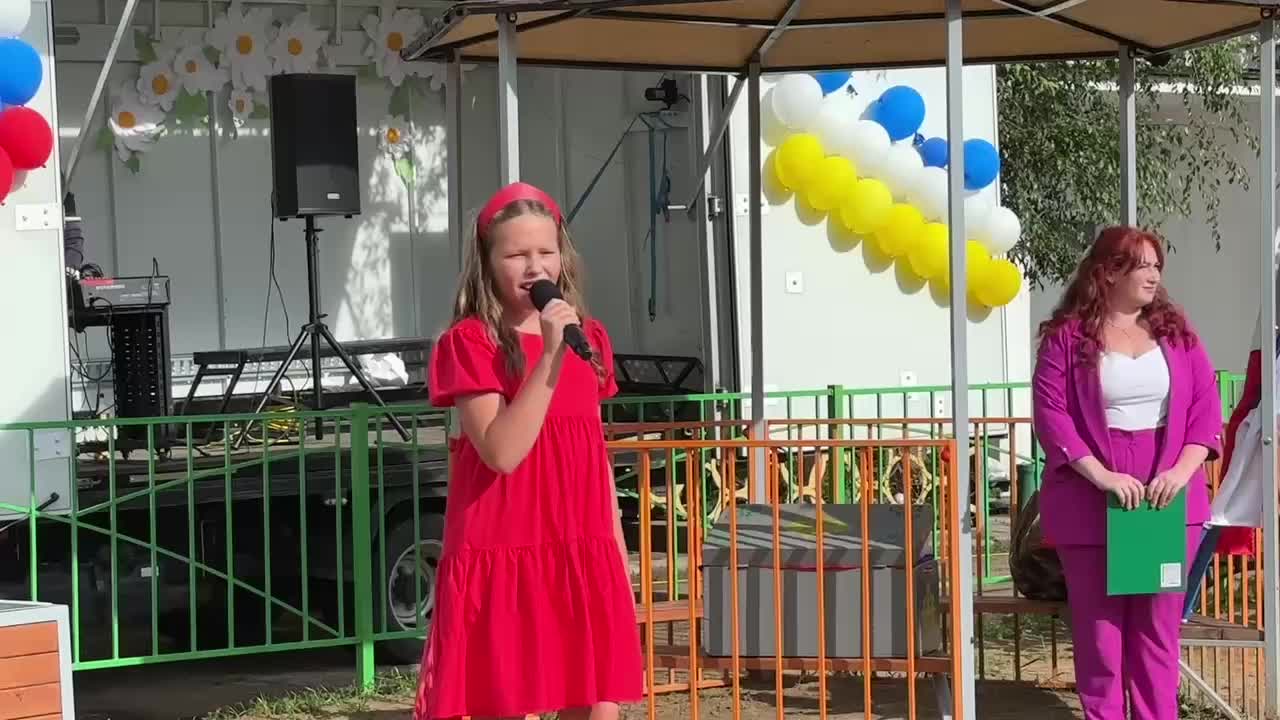 В Кяхте и Поронайске открываются современные детские площадки в рамках программы 'Дальневосточные дворы'