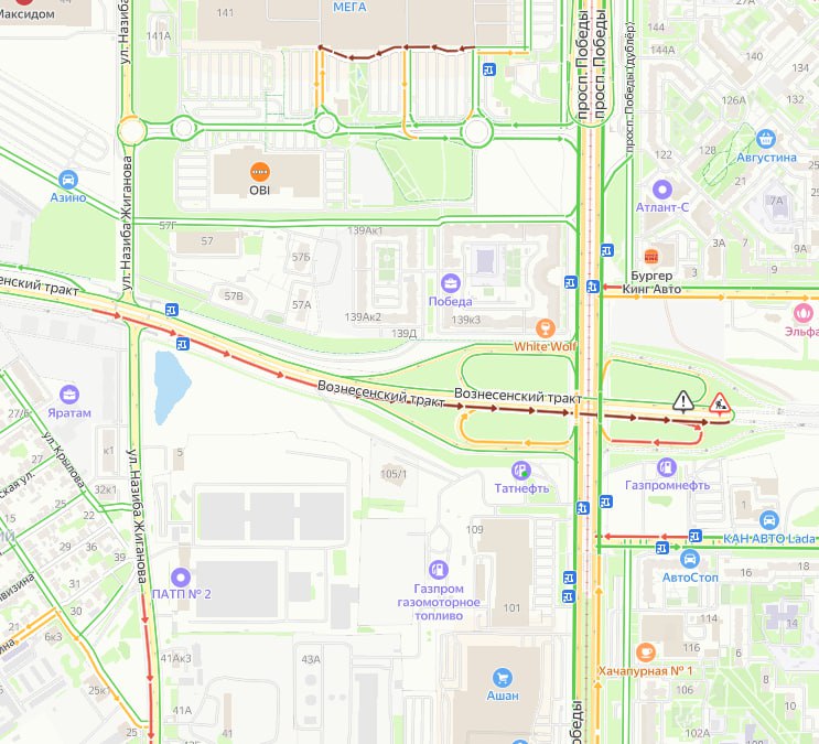 В конце первой очереди Вознесенского тракта образовалась огромная пробка  По сообщениям водителей, которые оставили метки на карте, разворот в конце дороги был убран и движение разрешено только направо, на проспект Победы. Возможно, в связи с подготовкой к открытию второй очереди Вознесенского тракта.  К моменту выхода записи, длина пробки уже превысила 1 км и продолжает увеличиваться.  Рекомендуем водителям заблаговременно выбрать альтернативные пути проезда.   Подпишитесь:
