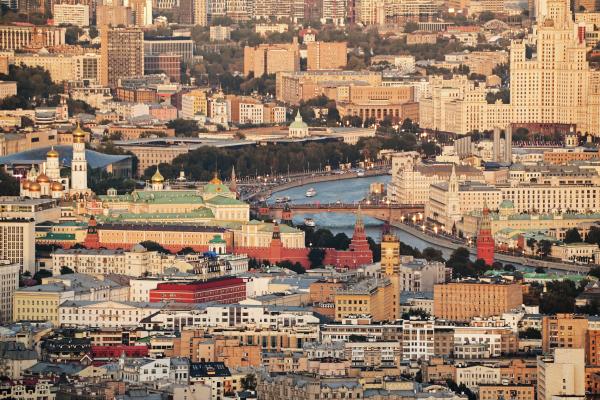 Москва вошла в список мегаполисов с низким индексом загрязнения атмосферы С таким заявлением выступила руководитель столичного департамента природопользования и охраны окружающей среды Юлия Урожаева Существует индекс загрязнения атмосферы ИЗА который рассчитывается на основании концентрации пяти основных приоритетных загрязняющих веществ Москва один из немногих крупных мегаполисов где такой индекс оценивается как низкий сказала Урожаева в беседе с ТАСС Подписаться на Говорит Москва Telegram VK MAX