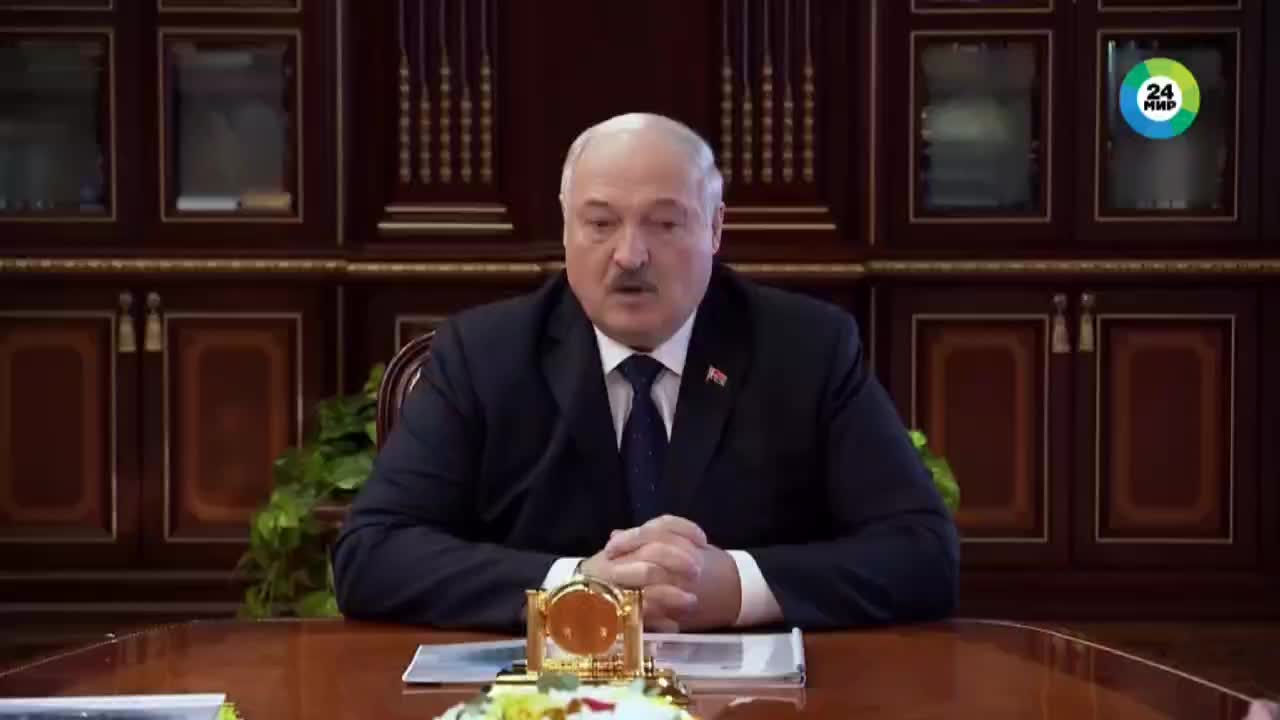 Александр Лукашенко обещает белорусскому народу улучшение качества продукции в предвыборный период