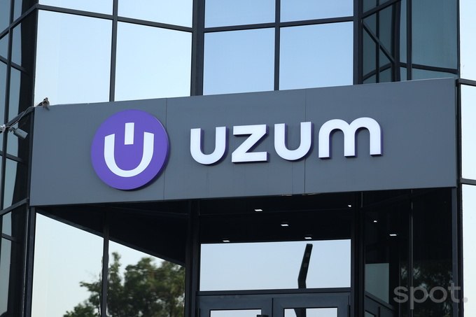 Uzum планирует выпустить дебютные евробонды на 300 млн уже в первой половине 2026 года пишет Bloomberg Цифровая экосистема готовится к возможному IPO в 2027 году и рассматривает площадки в Гонконге Абу Даби и на Nasdaq В марте Uzum выпустил свои первые облигации на сумму 300 млрд сумов на столичной фондовой бирже Однако по словам сооснователя и директора по стратегии и развитию бизнеса Uzum Николая Селезнёва местный рынок не может удовлетворить потребности компании в финансировании Объемы торгов на Ташкентской фондовой бирже все еще не соответствуют амбициям страны Поэтому мы пока рассматриваем и другие источники заявил он www spot uz ru 2025 08 30 uzum Telegram Instagram YouTube