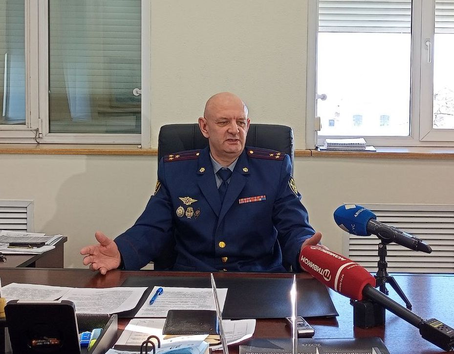 В Улан Удэ все же построят суперколонию Как сообщил сегодня новый начальник бурятского УФСИНа Максим Свись проект строительства суперколонии в Улан Удэ не заморозился Он будет реализован в 2031 2035 годах Бурятия Подробности в Номер один Сообщить нам свою новость можно по кнопке Письмо в редакцию