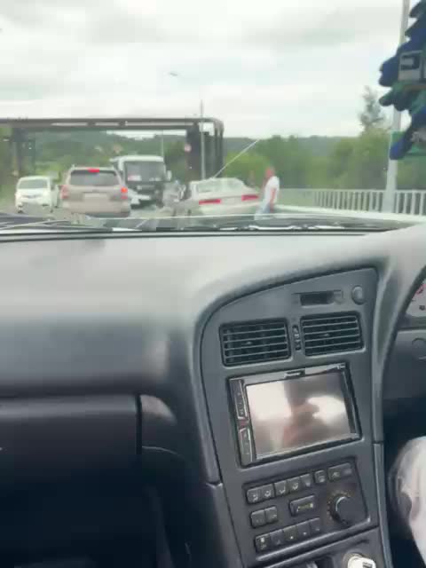 Столкновение автобуса и легковушки в Артёме: пострадали водитель и подростки
