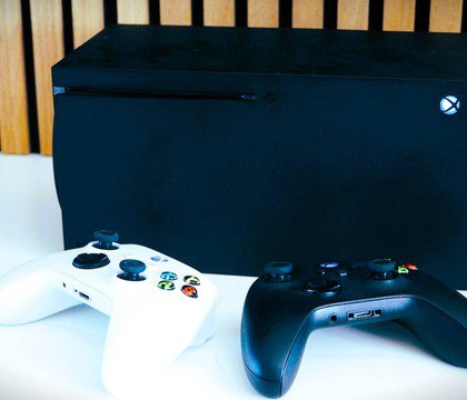 Новое поколение Xbox будет представлено в 2026 году и получит операционную систему Windows IG В интернете появились новые подробности о следующей консоли Xbox выход которой намечается на 2026 год По информации Windows Central Microsoft готовит не просто обновленную версию приставки а устройство гибрид больше похожее на игровой компьютер В основе системы окажется полноценная Windows