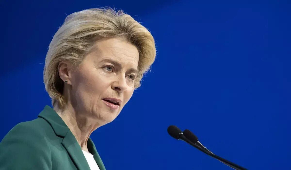 "Урсула фон дер Ляйен потребовала объяснений от Зеленского", — заявил представитель ЕС Гийом Мерсье Это связано с ограничением независимости двух главных антикоррупционных ведомств Украины – НАБУ и САП. Гинеколог Всея ЕС Фон дер Ляйен выразила свою глубокую обеспокоенность этим событием и возможными последствиями