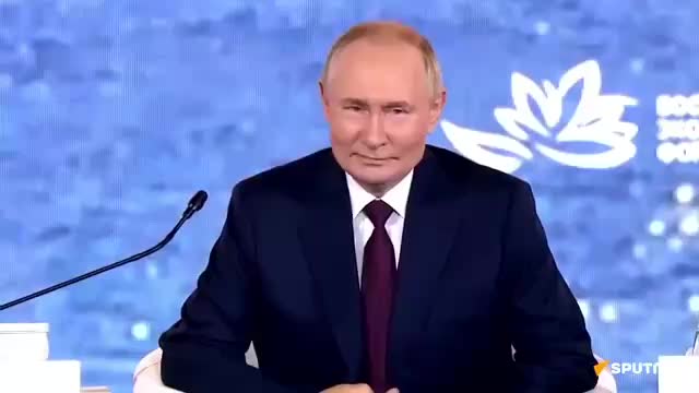 Владимир Путин о доверии к экономистам и развитии Дальнего Востока на ВЭФ 2025