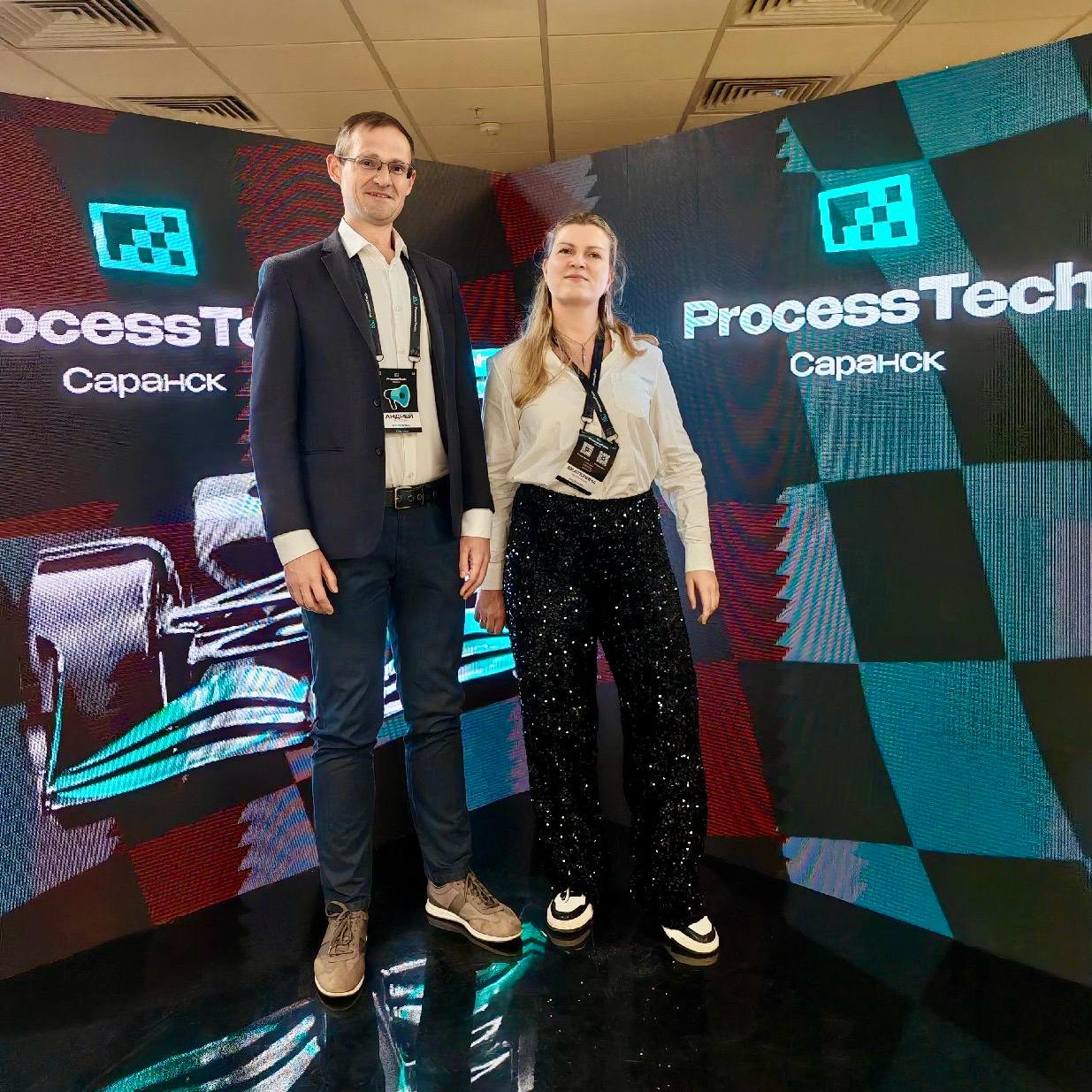 С 4 по 6 сентября в Саранске прошел флагманский форум ProcessTech посвящённый развитию Process Mining и Task Mining в России Собрав более 500 представителей крупнейших технологических компаний независимых экспертов опытных практиков и системных интеграторов ProcessTech Saransk стал крупнейшим мероприятием по процессной аналитике в стране Организовал форум Инфомаксимум Компания Axenix выступила деловым партнёром Нашу экспертизу на мероприятии представили Андрей Толстов старший менеджер практики стратегического консалтинга и Екатерина Балакирева менеджер направления стратегического консалтинга Коллеги приняли активное участие в обсуждении кейсов и в работе воркшопов а также укрепили профессиональные связи и обменялись опытом с участниками форума из разных отраслей Главный итог ProcessTech Saransk мы получили доказательство того что процессная аналитика в России вышла на новый уровень зрелости Сформировалось сообщество готовое масштабировать технологии делиться практиками и формировать единые стандарты развития отрасли proceset im AXevents AXstrategy