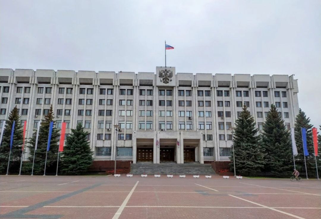 В Самарской области планируется внедрение системы рейтингования муниципалитетов    На основании данного рейтинга будут приниматься кадровые решения.    6 августа на оперативном совещании в правительстве Самарской области губернатор Вячеслав Федорищев поручил ввести систему рейтингования муниципалитетов. Это решение было принято в ходе обсуждения мер по обеспечению пожарной безопасности в период повышенной пожароопасности, который приходится на август и сентябрь.    В ходе совещания представители Главного управления МЧС России по Самарской области обозначили ряд проблемных вопросов, связанных с функционированием отдельных территорий. Губернатор выразил недовольство предоставленными отчетами и призвал руководителей муниципалитетов к более ответственному подходу к выполнению своих обязанностей.  Продолжение