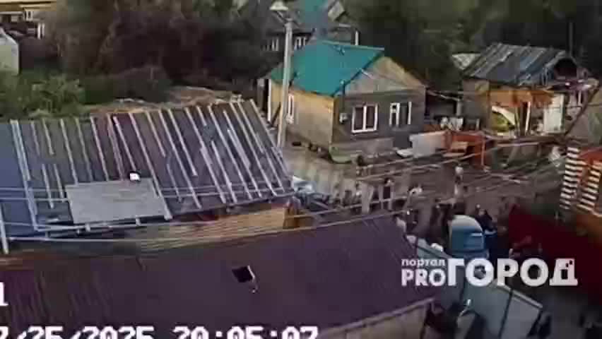 В Чувашии таксист подвергся нападению цыган после отказа везти ребенка без кресла