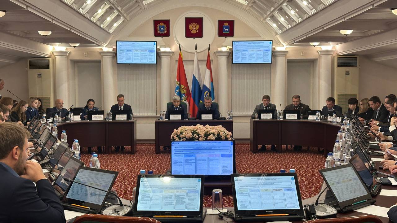 На заседании городской Думы приняли решение о введении туристического налога Он будет входить в стоимость проживания и составит в 2026 году 1 от стоимости проживания в 2027 ом 2 К 2030 году размер туристического налога составит 5 Все полученные средства планируют направить на развитие Самары благоустройство обновление инфраструктуры и другие нужды областного центра ГТРК Самара MAX lВК lОК lСАЙТ