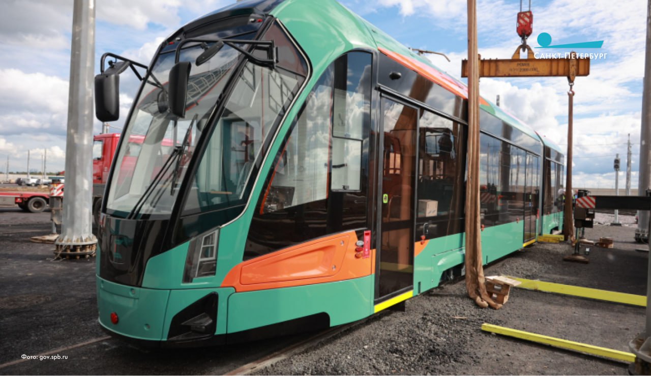 Трамвайную линию Славянка планируют продлить к кампусу СПбГУ и научному центру Невская дельта Стартовала подготовка соответствующего проекта Новый участок собираются проложить от действующей конечной остановки Славянки вдоль Ям Ижорского шоссе Параллельно проектом предусмотрена модернизация шоссе и Северской улицы это обеспечит устойчивую связь нового маршрута с Московским проспектом и существующей улично дорожной сетью Наши новости в Телеграм VК ОK MAX