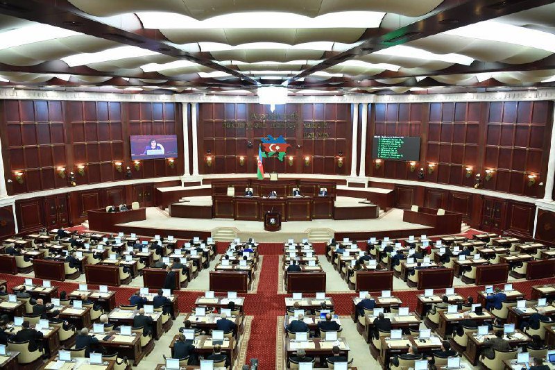 Парламентская делегация Азербайджана отказалась от участия в 23-м заседании межпарламентской комиссии по сотрудничеству между Азербайджаном и Россией, сообщили в Нацсобрании Азербайджана. Заседание должно было пройти в Москве.