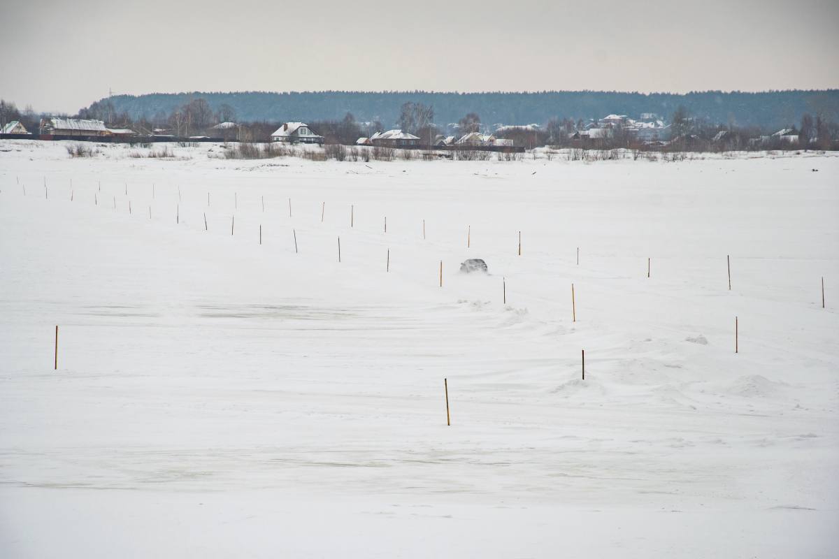 В Татарстане завтра откроют первую ледовую переправу В республике планируют запустить ледовую переправу Зеленодольск Нижние Вязовые Перед открытием сотрудники МЧС проверят документы и замерят толщину льда Подписаться Новости Казани