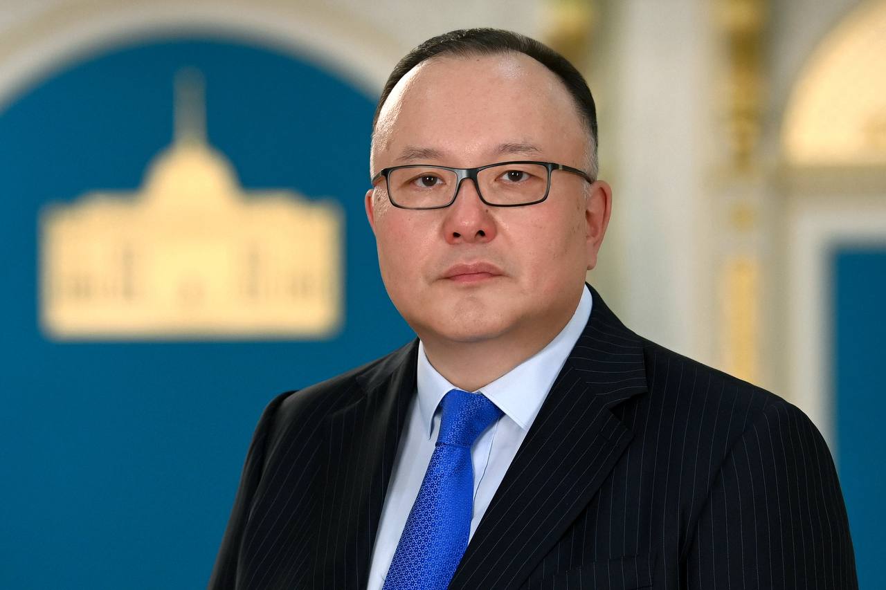 Указом Главы государства ЕСЕКЕЕВ Куанышбек Бакытбекович назначен помощником Президента Республики Казахстан он освобожден от ранее занимаемой должности До этого в течение года он был советником президента ранее на протяжении почти полутора десятилетий возглавлял Казахтелеком Власть Подпишись на prokadrykz