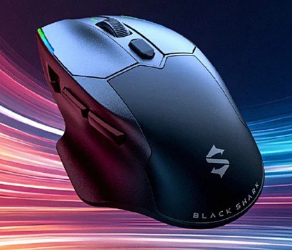 Xiaomi представила первую в мире игровую мышь Black Shark с подогревом и охлаждением На рынке уже можно встретить решения с одной из этих функций Однако Black Shark Star Flash получила сразу и подогрев и охлаждение с возможностью регулировки Новинка оснащена фирменной технологией контроля температуры TempX В режиме подогрева устройство способно нагреваться до 20 градусов