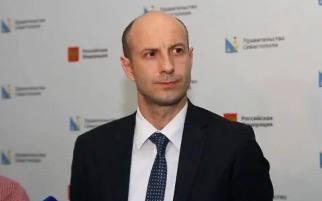 Задержан вице-губернатор Белгородской области Рустэм Зайнуллин По предварительным данным,, это может быть связано с расследованием хищений при строительстве защитных сооружений на границе. Сумма ущерба оценивается в 500 млн рублей.
