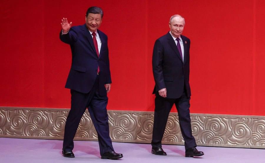 В сентябре президент России Владимир Путин посетит Китай и примет участие в торжествах, посвященных 80-летию победы над милитаристской Японией, сообщил секретарь Совета безопасности Сергей Шойгу на встрече с членом Политбюро ЦК Коммунистической партии Китая и секретарем политико-юридической комиссии Чэнь Вэньцином в Москве.