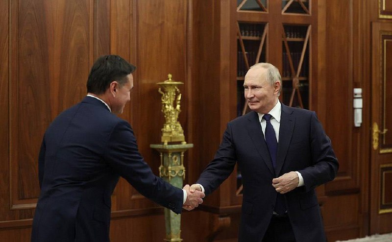 Владимир Путин и губернатор Андрей Воробьёв обсудили ключевые направления развития Подмосковья Основными темами стали модернизация ЖКХ внедрение искусственного интеллекта строительство индустриальных парков развитие медицины и поддержка участников СВО через сеть реабилитационных центров и отделений фонда Защитники Отечества во всех МФЦ региона mosreg поток