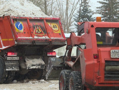 За уборкой снега в городе калужане смогут следить с помощью интерактивной карты  Городское хозяйство напоминает, что отслеживать работу уборочной техники можно будет в режиме реального времени. С приходом метелей калужанам расскажут и покажут, как работает интерактивная карта.