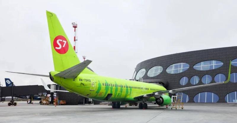 В 2026 году на направлении Петропавловск Камчатский Владивосток в высокий сезон появится дополнительный еженедельный рейс что увеличит объём доступных билетов в том числе субсидированных губернатор Камчатки и генеральный директор S7 Group Дмитрий Куделькин договорились об увеличении числа авиарейсов в регионе S7 остаётся ключевым перевозчиком для края связывая его с Новосибирском Иркутском и Владивостоком Подписаться Предложка Чат