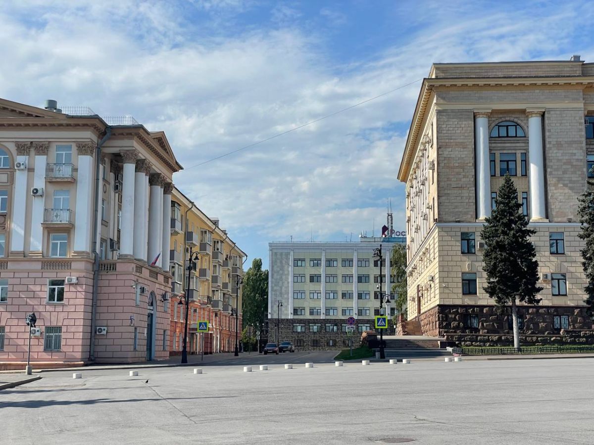 38 тысяч пенсионеров Липецкой области старше 80 лет получают повышенную пенсию   newslipetsk ru fn 1732093 html 1 октября отмечается Международный день пожилых людей В Липецкой области при достижении 80 летнего возраста региональным отделением СФР в два раза увеличивается выплата к страховой пенсии   Прислать новость Подписаться
