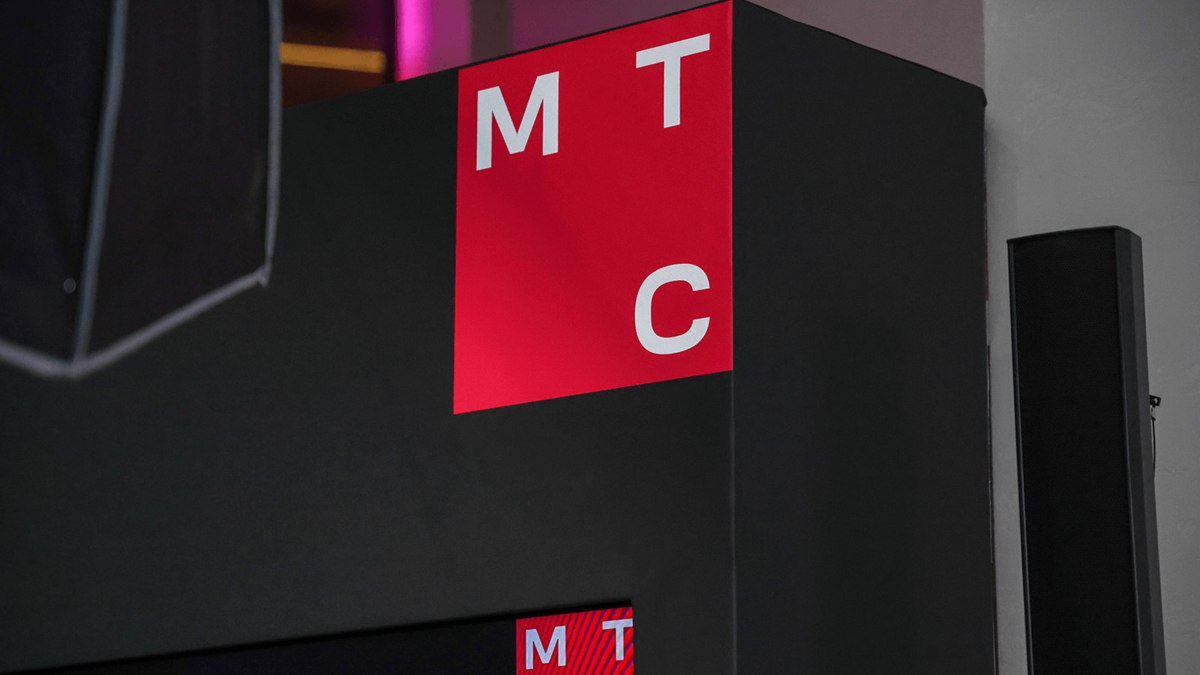 MТС Web Services запустила международный акселератор для стартапов которые разрабатывают ИИ сервисы а также корпоративные и облачные решения Компания планирует инвестировать в проекты от 10 до 160 млн рублей По словам источника Ведомостей общий бюджет акселератора составит около 20 млн vc ru invest 2223478