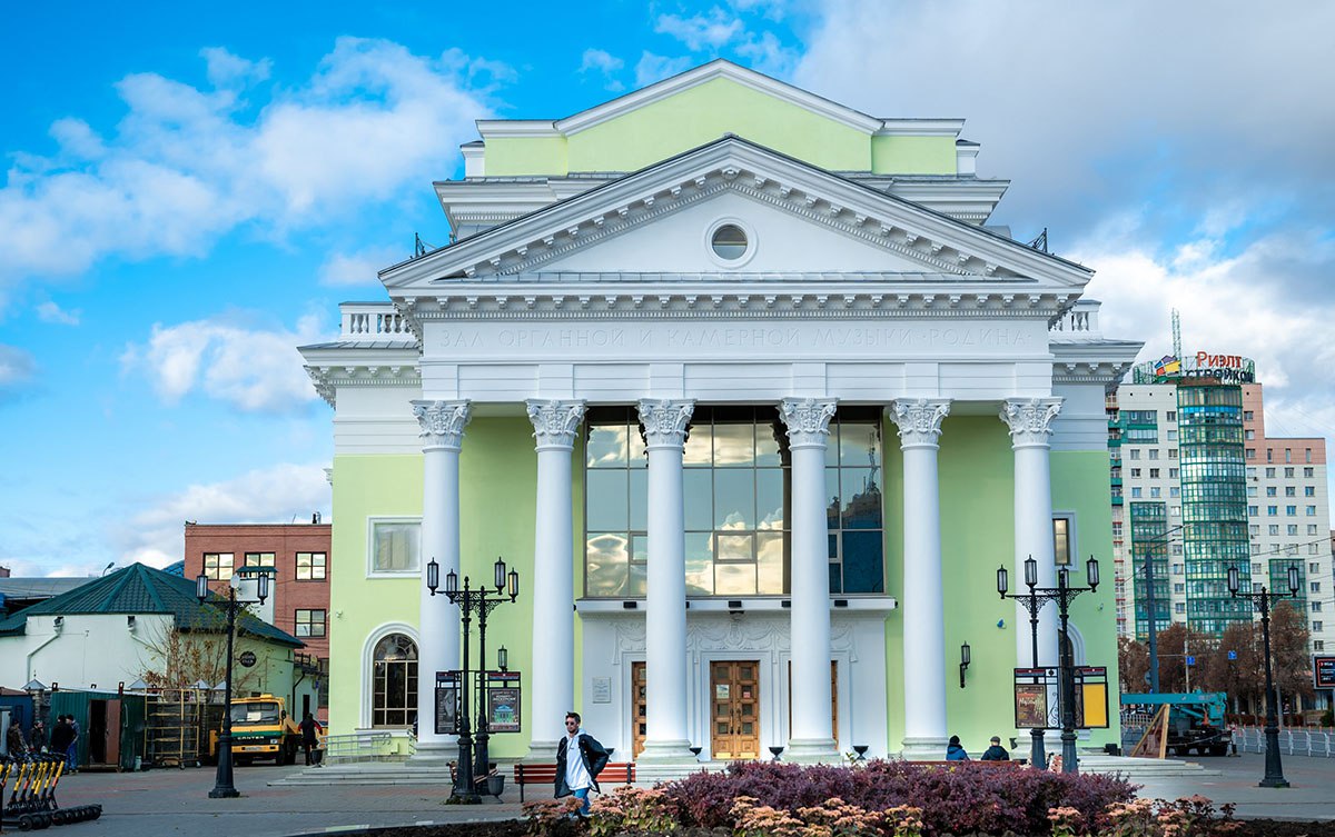 Челябинская органистка стала лауреатом всероссийской премии gubernia74 ru articles culture 1136730 Солистка Челябинской филармонии Лариса Тимшина стала лауреатом Всероссийской премии Органист года 2025 Торжественная церемония награждения прошла в Калининграде в Кафедральном соборе на острове Канта t me chgub