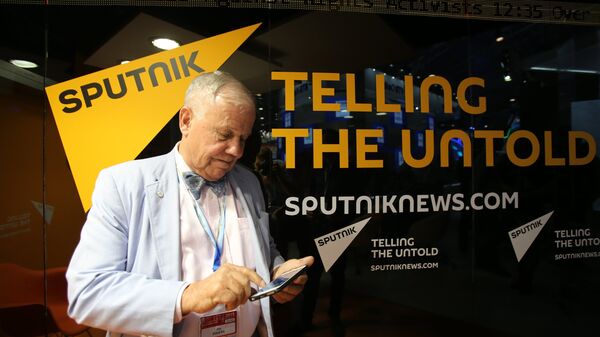 Американский инвестор Джим Роджерс завершил продажу всех своих активов в России Известный западный инвестор Джим Роджерс известный своими долгосрочными вложениями в российский рынок в октябре ноябре 2025 года продал все свои российские акции и облигации Об этом он сообщил в интервью РБК Инвестициям