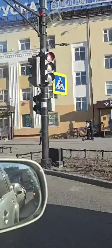 В Якутске два слушателя центра подготовки нарушили ПДД на электросамокате