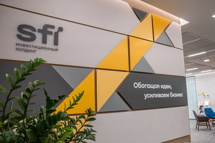 ЭсЭфАй #SFIN SFI отчитался за 6 месяцев 2025 года по РСБУ Чистая прибыль SFI по РСБУ за 6 месяцев 2025 года составила ₽7 млрд, снизившись в 2,6 раза по сравнению с ₽18,1 млрд в предыдущем году. Выручка сократилась в 3,4 раза до ₽7,41 млрд против ₽25,2 млрд годом ранее. Источник: e-disclosure.ru