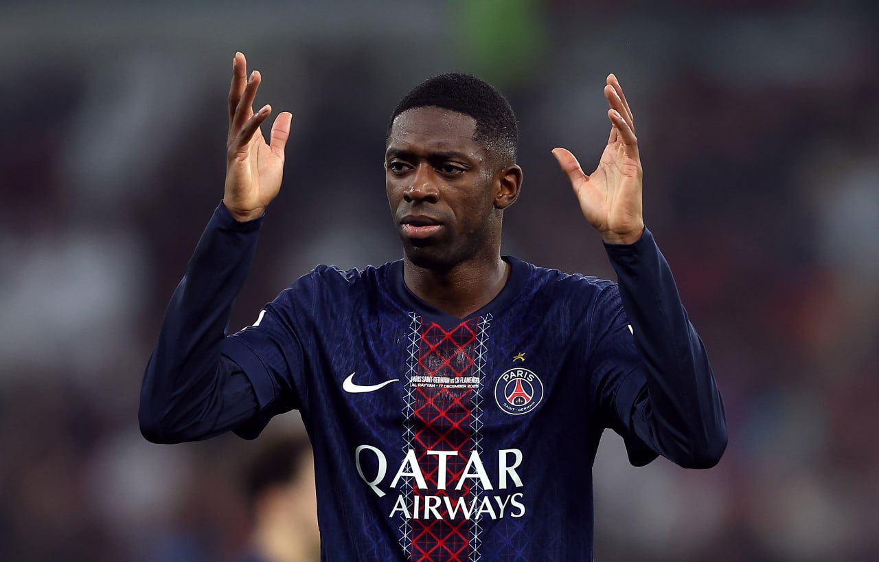 Нападающий французского футбольного клуба Пари Сен Жермен Усман Дембеле признан лучшим игроком 2025 года по версии Globe Soccer Awards Церемония награждения лауреатов проходит в Дубае Лучшим клубом признан ПСЖ лучшим тренером наставник этой команды Луис Энрике Фото Mohamed Farag FIFA FIFA via Getty Images interfaxonline