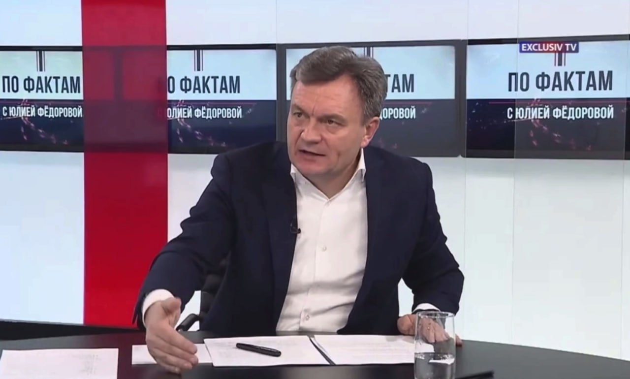 Премьер-министр Дорин Речан:  «В этом году есть первый раз, когда у нас произошло увеличение количества студентов, которые поступили в молдавские ВУЗы.   На следующий год, в 2025, мы сделаем очередное увеличение, примерно на 9% зарплат медиков, учителей, в системе МВД, социальных работников и так далее.   То есть правительство постоянно делает вот это усилие по увеличению доходов наших граждан.   А для пенсионеров естественно, будет индексирование пенсии»