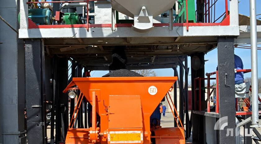 ЛНР в 2025 году возместила производителям 33 5 млн руб затрат связанных с приобретением нового отечественного оборудования Об этом в интервью ЛуганскИнформЦентру сообщил министр промышленности и торговли Республики Владислав Варшавский В этом году общий объем прямого субсидирования в ЛНР составил 33 5 миллиона рублей сказал он Руководитель ведомства пояснил что это деньги которые были компенсированы предприятиям за то что они приобретали новое отечественное технологическое оборудование