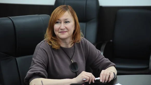 Бывший министр ЖКХ Тамбовской области Елена Бабикова получила условный срок Ленинский райсуд Тамбова признал бывшего министра ЖКХ и ТЭК Тамбовской области Елену Бабикову виновной в превышении должностных полномочий. Как сообщили в объединенной пресс-службе судов региона, ей назначили четыре года лишения свободы условно с аналогичным испытательным сроком и запретом два года занимать ряд должностей на госслужбе и в органах местного самоуправления. Фото: ТГТУ Подписывайтесь на «Ъ-Черноземье»