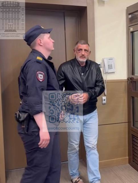 Суд в столице приступает к рассмотрению материала в отношении еще одного фигуранта по делу о разбойном нападении на почтовое отделение   Нагатинский районный суд города Москвы в ближайшее время приступит к рассмотрению ходатайства следователя об избрании меры пресечения в отношении  Москвитина Сергея Викторовича.  #нагатинский2025