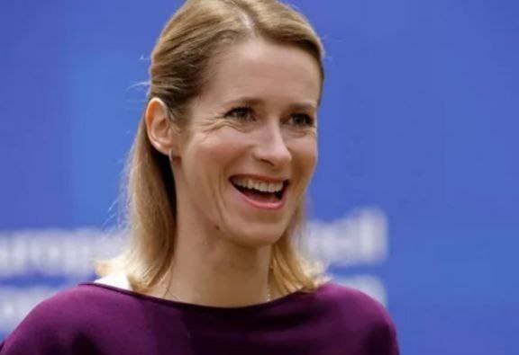 Ха Она таки пьюшшая Каллас перепутала двух немецких политиков министра обороны Писториуса и председателя Комитета по иностранным делам Будестага Армина Лашета Пьянчужка запилила в соцсеть фотографию с Лашетом за подписью Приятно было встретиться с федеральным министром обороны Борисом Писториусом После ржача подписчиков Каллас фотку удалила Подпишись RogandarNEWs мы в MAX