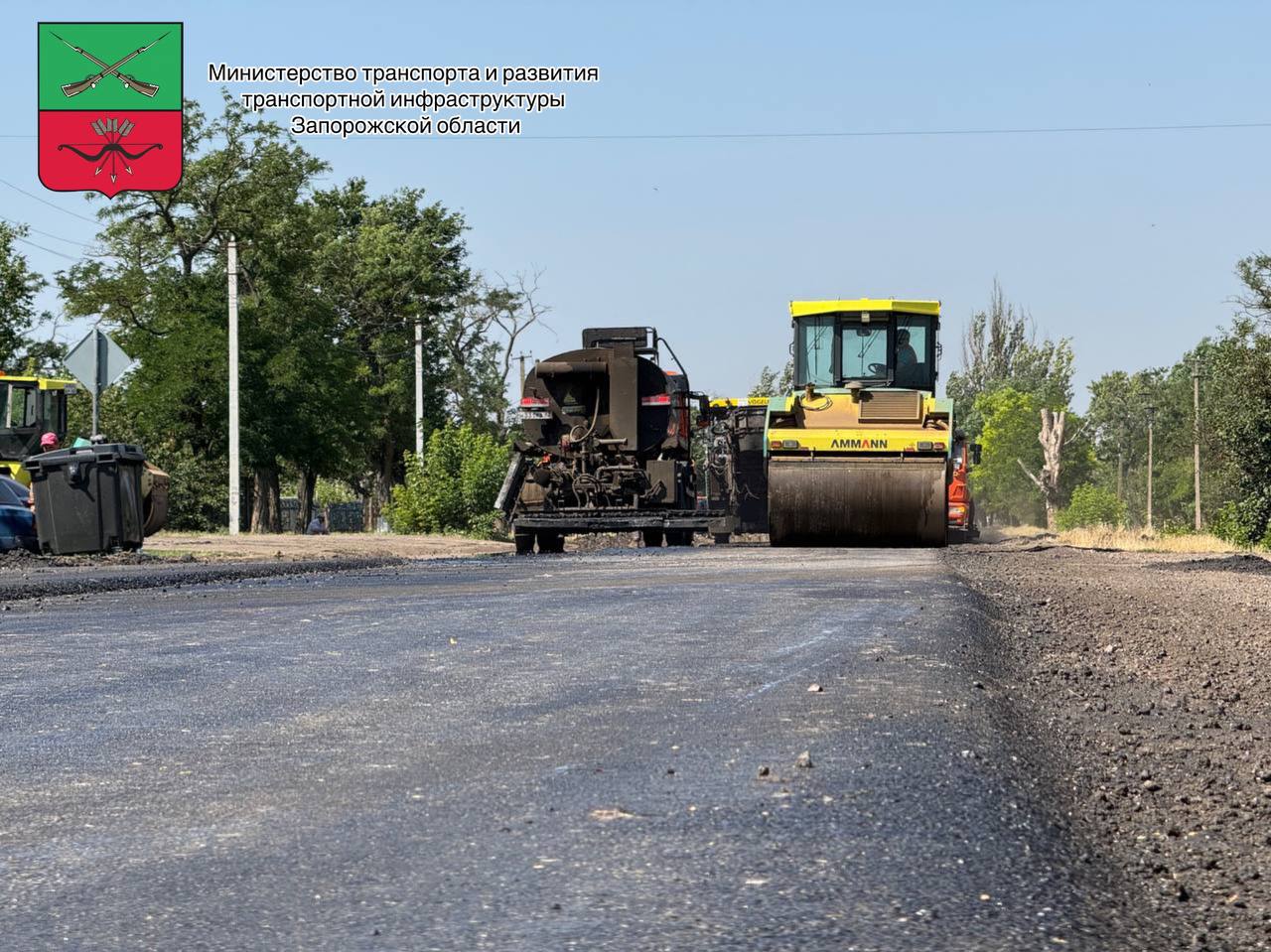 В Богдановке Приазовского МО завершается ремонт дороги. В селе Богдановка Приазовского муниципального округа завершается ремонт дороги на участке протяженностью 20 км, сообщили в Минтрансе Запорожской области. Данная дорога не ремонтировалась последние 30 лет. ЗАПОРОЖСКИЙ ТЕЛЕГРАФ