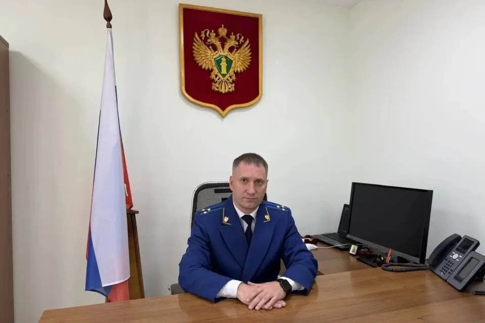 Владислав Кузнецов назначен прокурором Волгограда Родился Кузнецов в 1983 году в хуторе Барминском Алексеевского района Волгоградской области Выпускник Волгоградской академии МВД С ноября 2022 года до своего нового назначения Владислав Александрович работал прокурором Волгограда по надзору за соблюдением законов в исправительных учреждения Фото Волгоградская областная прокуратура